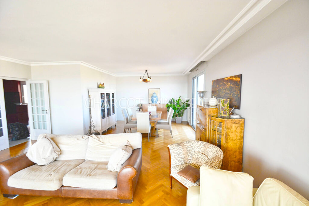 EXCLUSIVITÉ – LYON 5ÈME – APPARTEMENT T5 + CAVE + PARKING PR – 5 pièces – 3 chambres – 137.08 m²
