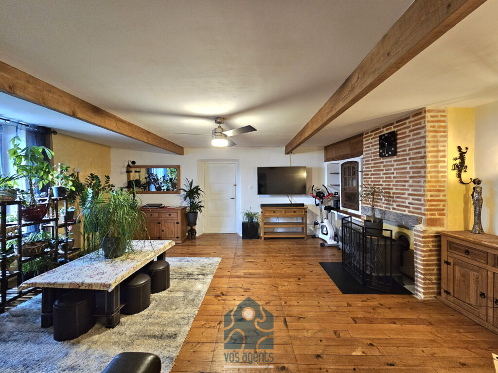 Maison 5 pièces 3 chambres avec véranda, terrasse et deux gr – 5 pièces – 3 chambres – 200 m²