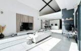 Parcelle avec nombreux oliviers. – 5 pièces – 4 chambres – 174 m²