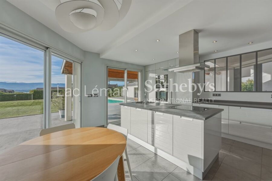 Maison à vendre à Nernier — Vue fleuve — photo 2