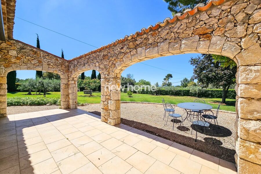 Maison à vendre à Tourtour