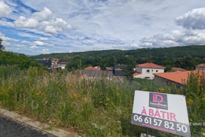 Terrain à vendre à Nohanent