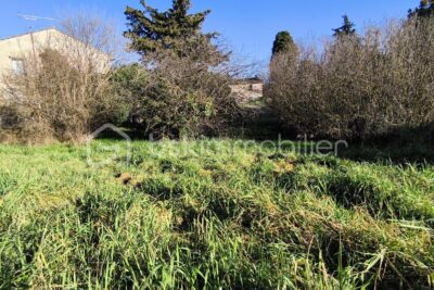 Terrain à vendre à Vernegues