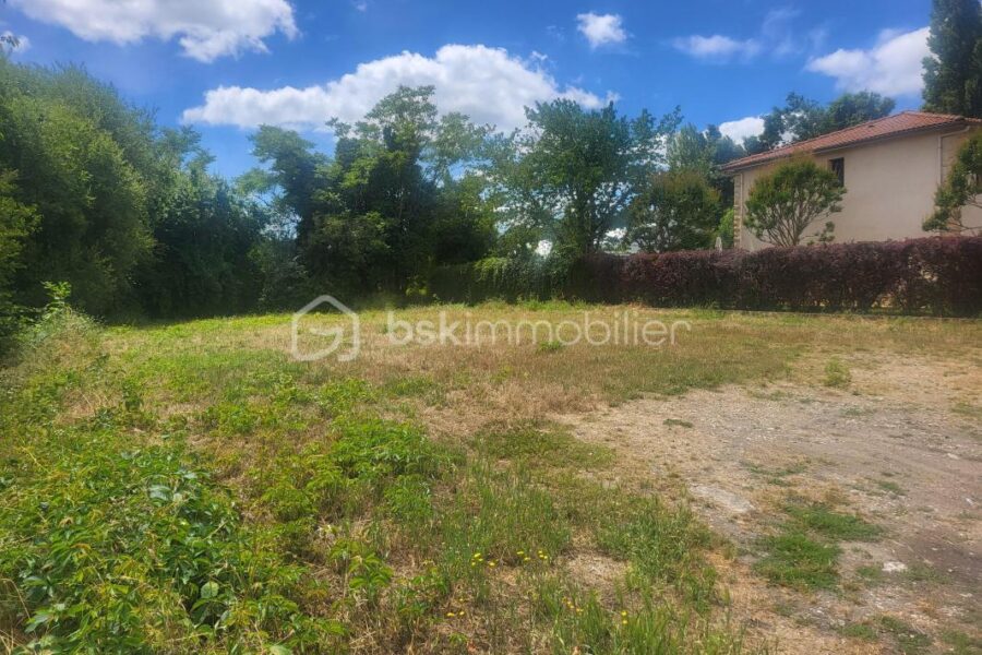 Terrain à vendre à Perigueux