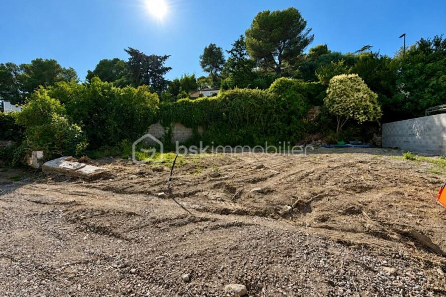 Terrain à vendre à Poussan