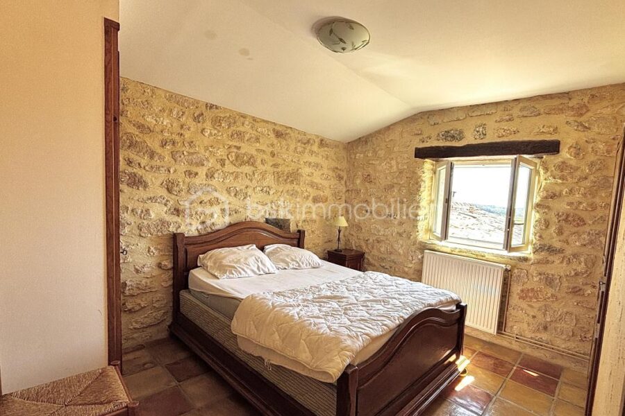 Maison à vendre à Saint restitut