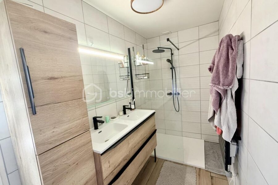 Maison à vendre à Noailles