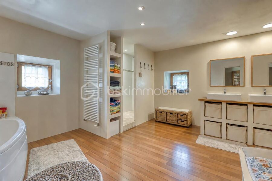 Maison à vendre à La salle en beaumont