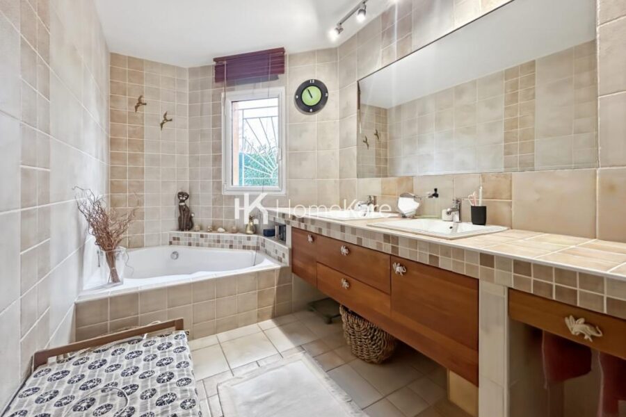 Maison à vendre à Montaigut sur save