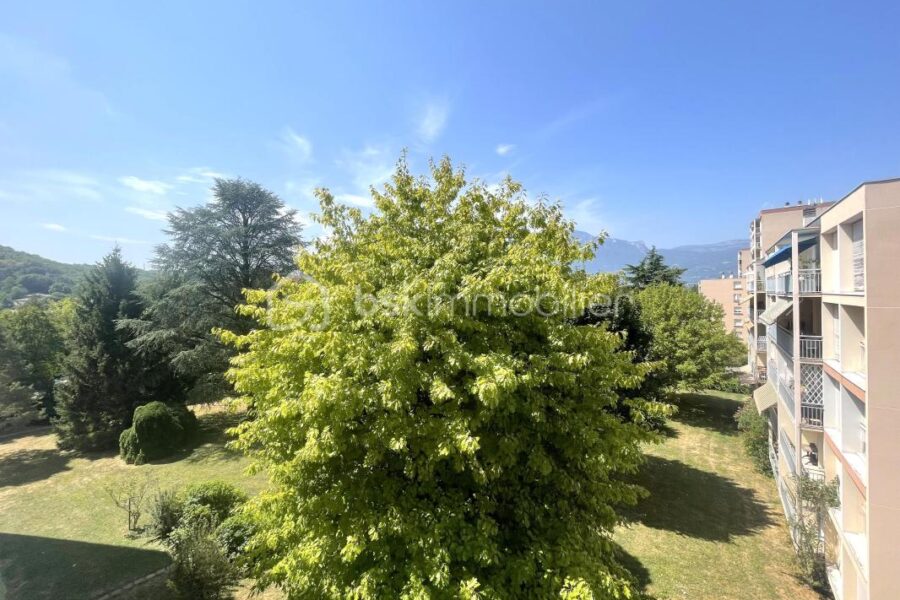 Appartement à vendre à Saint martin d heres — Vue parc — photo 12