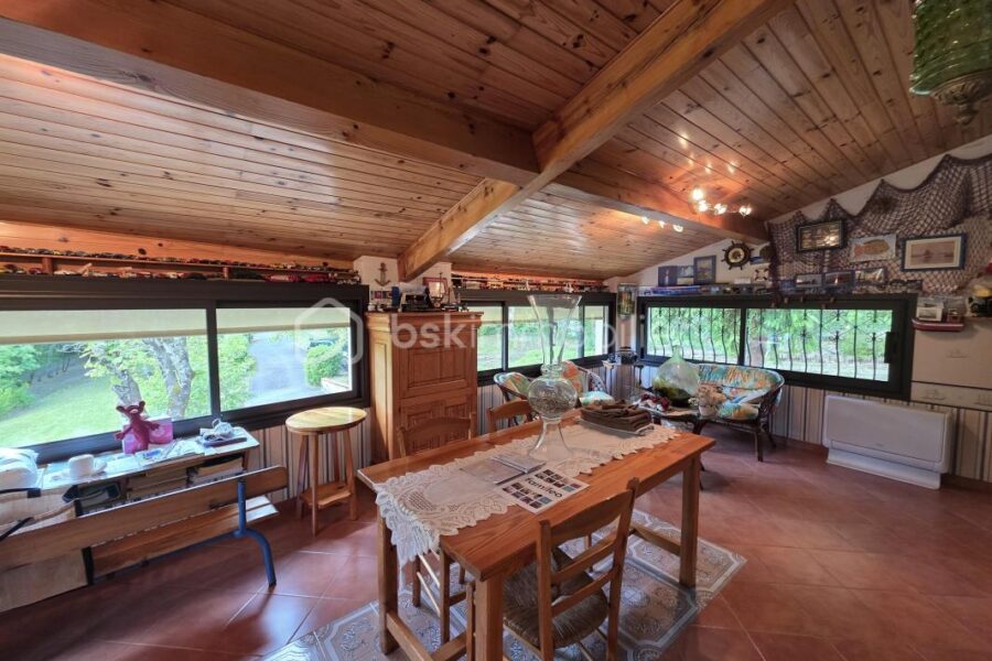 Maison à vendre à Sainte colombe en bruilhois