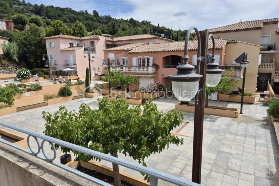 Appartement à vendre à Callian