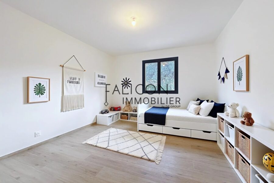 Maison à vendre à Tourrette-Levens — Vue montagne — photo 8