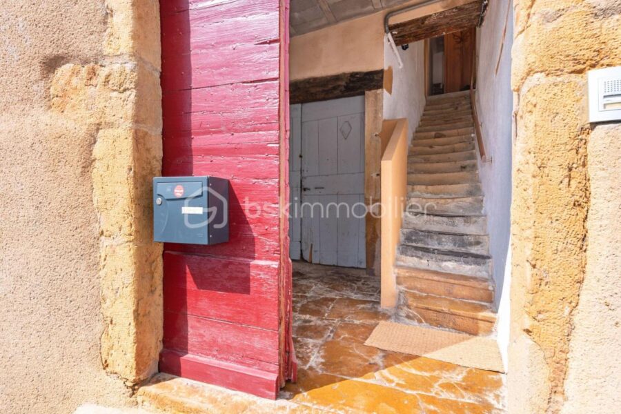Maison à vendre à Couzon au mont d or