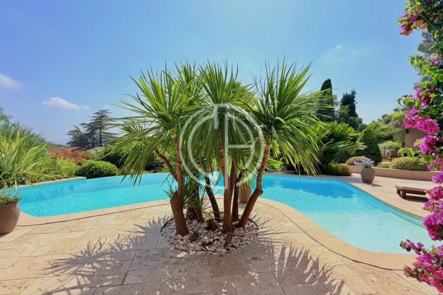 Maison à vendre à Mougins — Vue sur la ville — photo 13