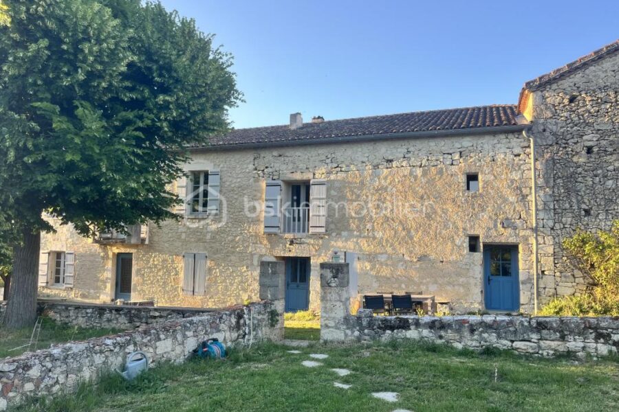 Maison à vendre à Saint clar
