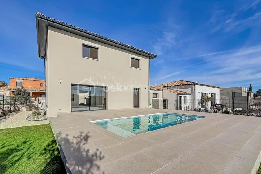 Maison à vendre à Arpaillargues et aureillac