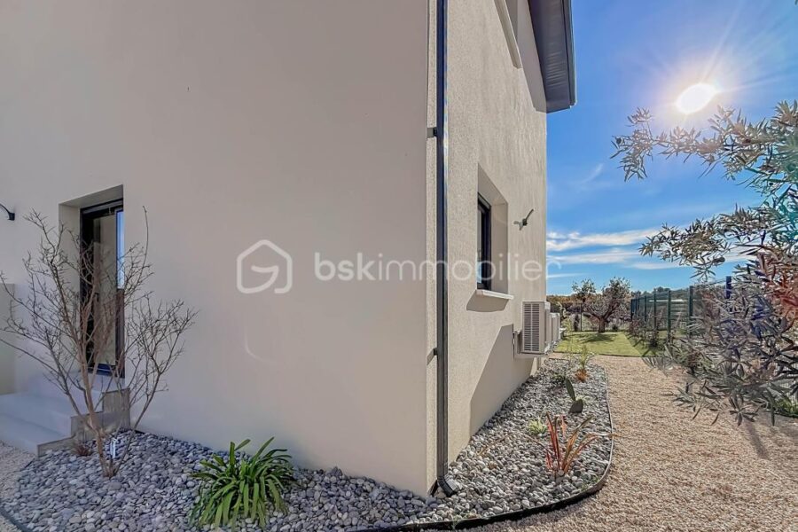 Maison à vendre à Arpaillargues et aureillac
