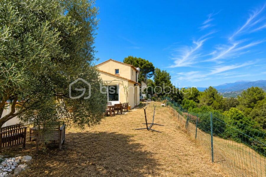 Maison à vendre à Saint laurent du var