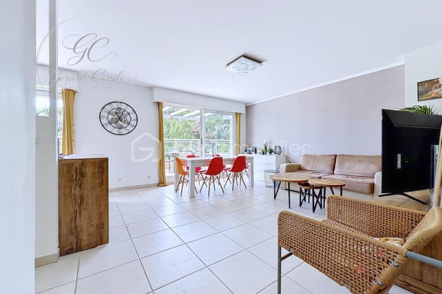Appartement à vendre à Mandelieu la napoule