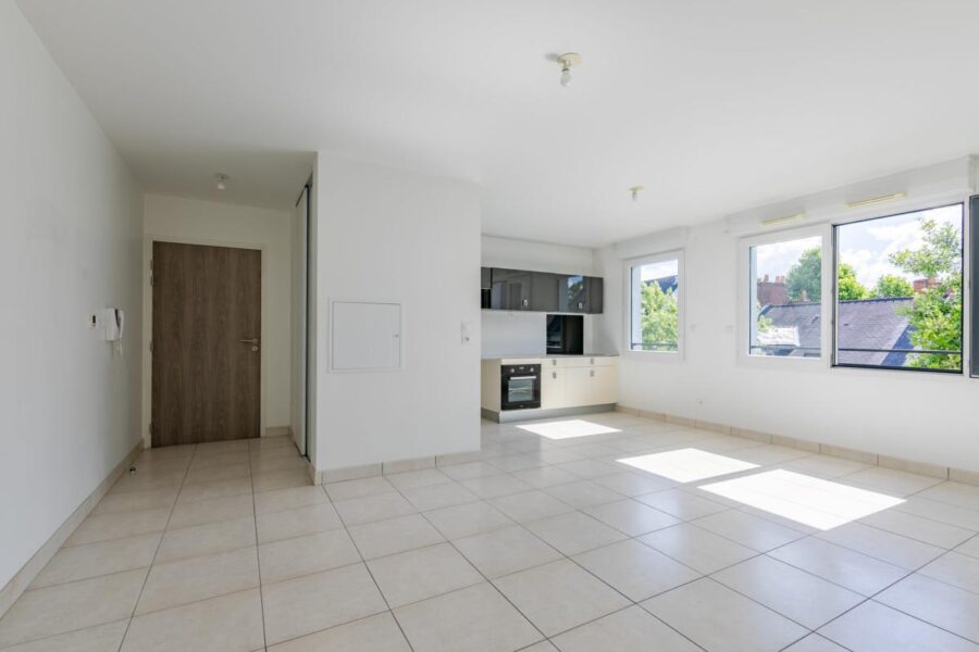 Appartement à vendre à Nantes — Vue sur la ville — photo 2