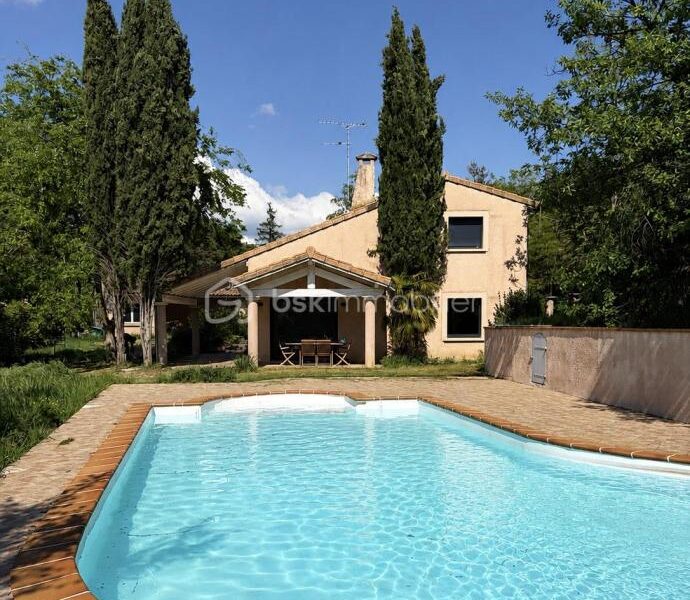 Maison à vendre à Genissieux