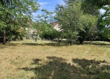 Terrain à vendre à Chateauneuf sur loire