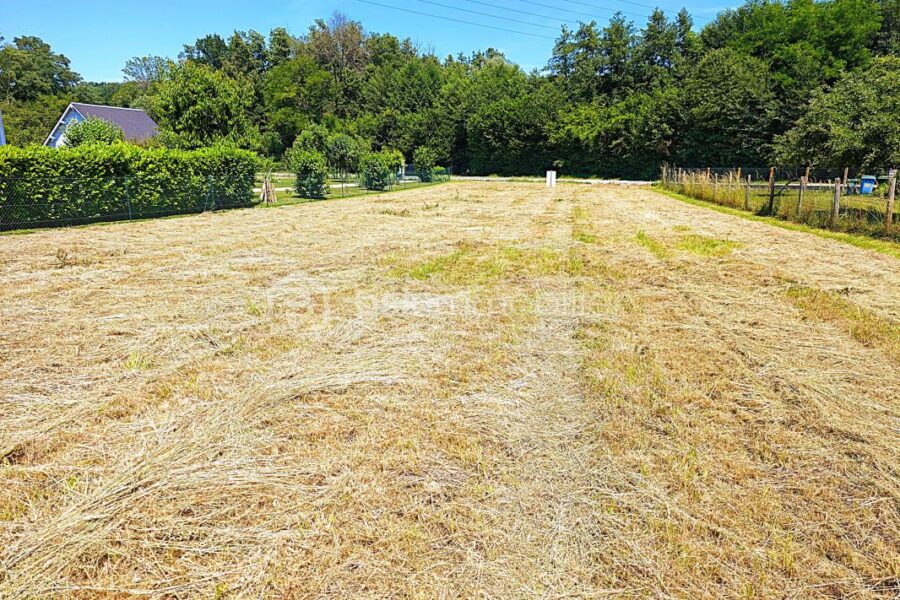 Terrain à vendre à Emance