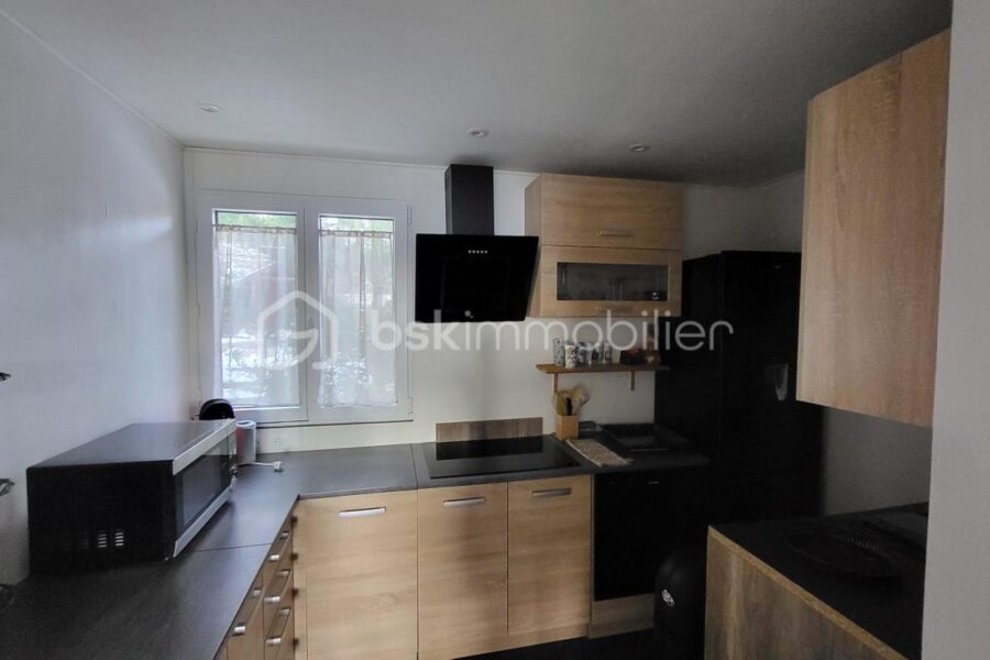 Appartement à vendre à Laye