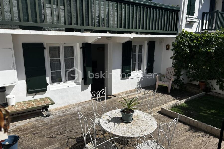 Appartement à vendre à Cambo les bains