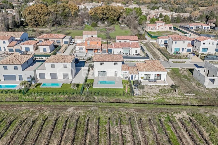 Maison à vendre à Arpaillargues et aureillac