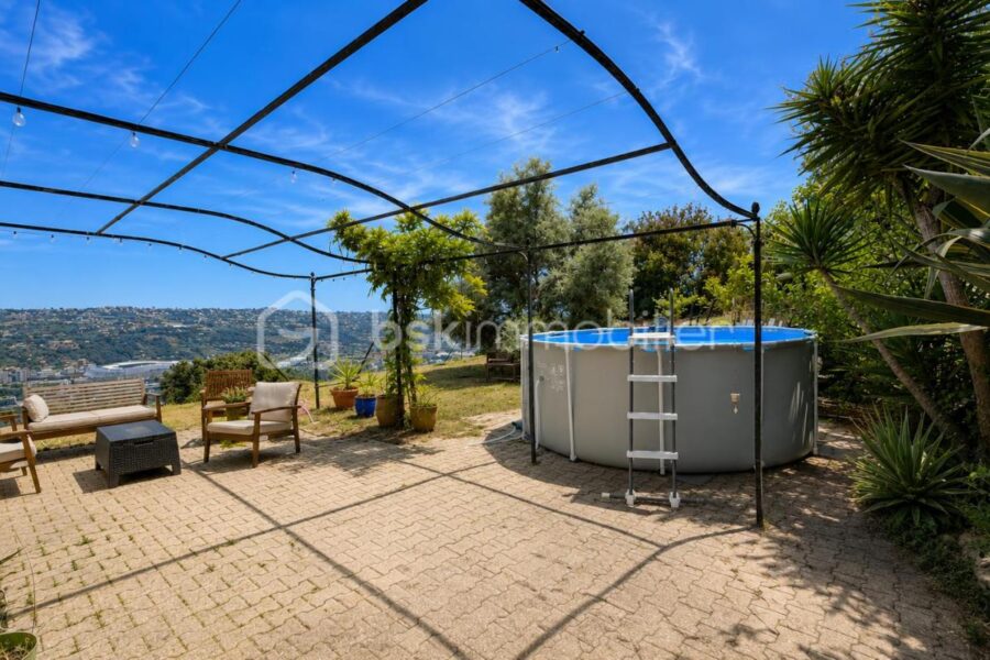 Maison à vendre à Saint laurent du var