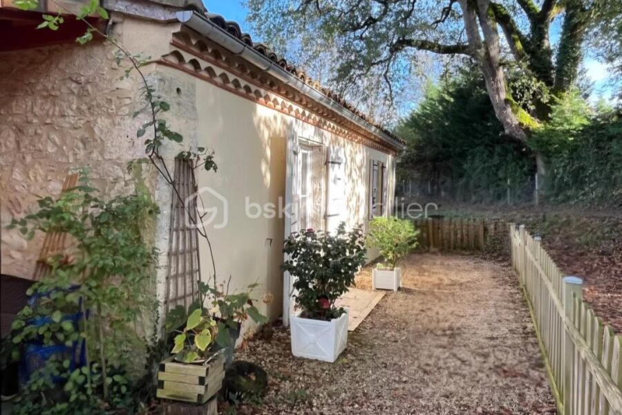 Maison à vendre à Cezan