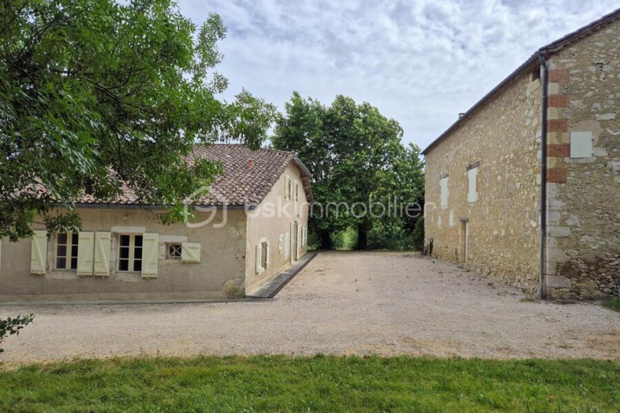 Maison à vendre à Plieux