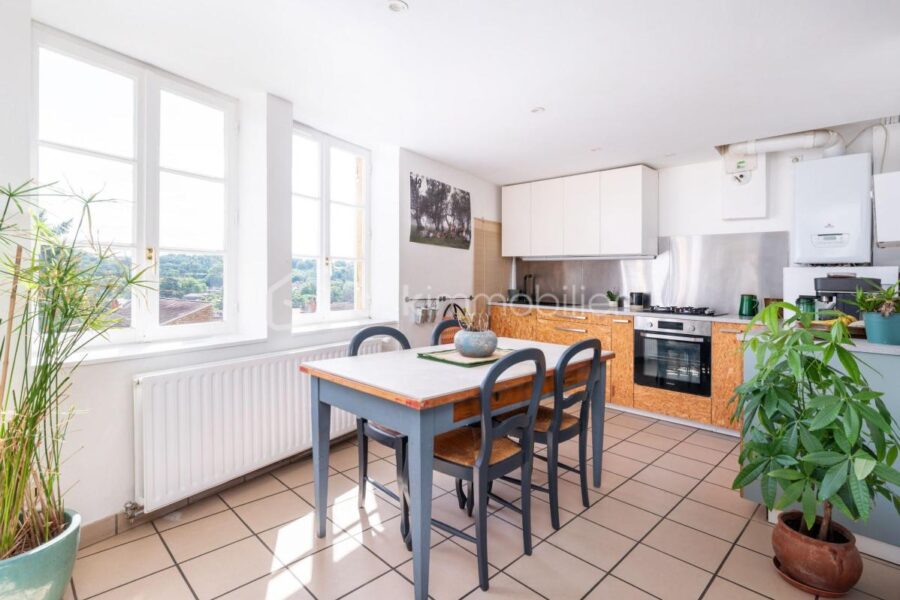 Maison à vendre à Couzon au mont d or