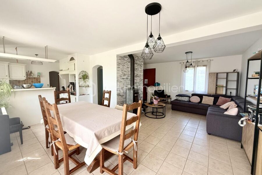 Maison à vendre à Noailles
