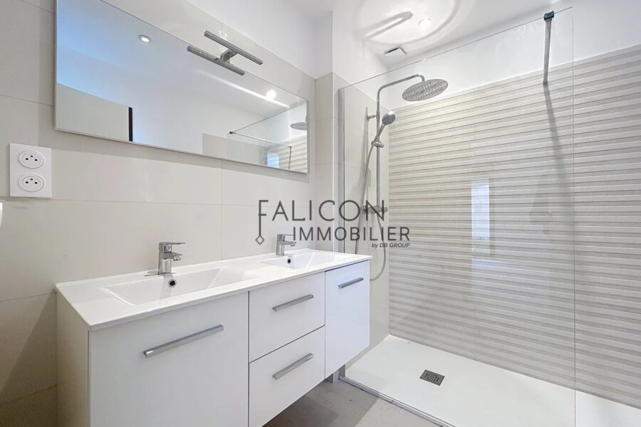 Maison à vendre à Tourrette-Levens — Vue montagne — photo 9