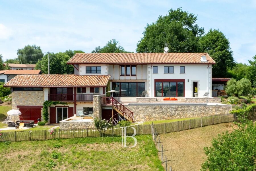 Maison à vendre à Hasparren