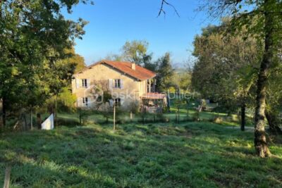 Maison à vendre à Cezan