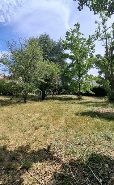 Terrain à vendre à Chateauneuf sur loire