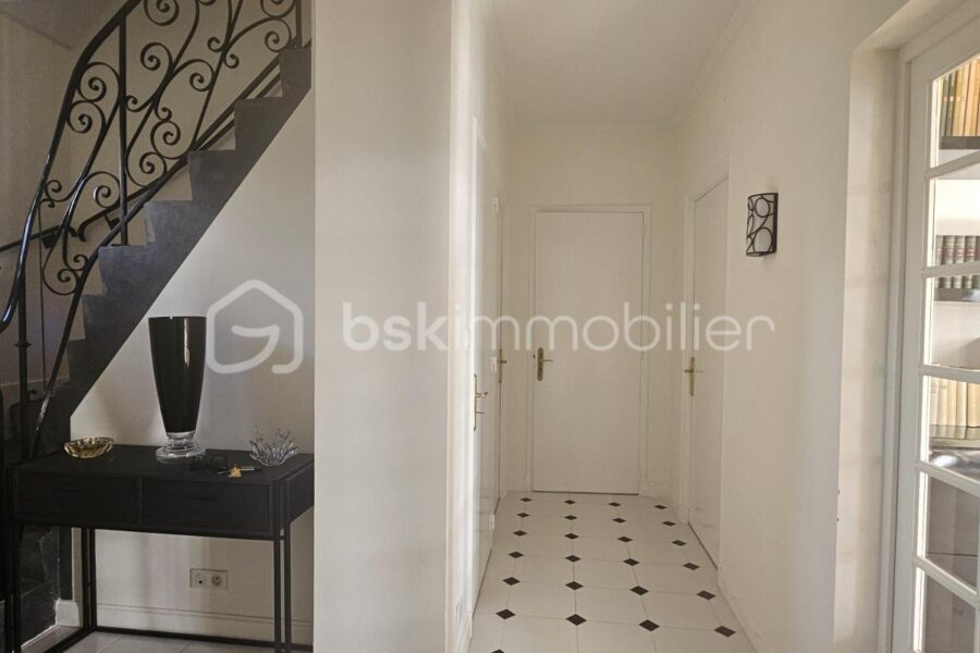Maison à vendre à Saint remy en rollat