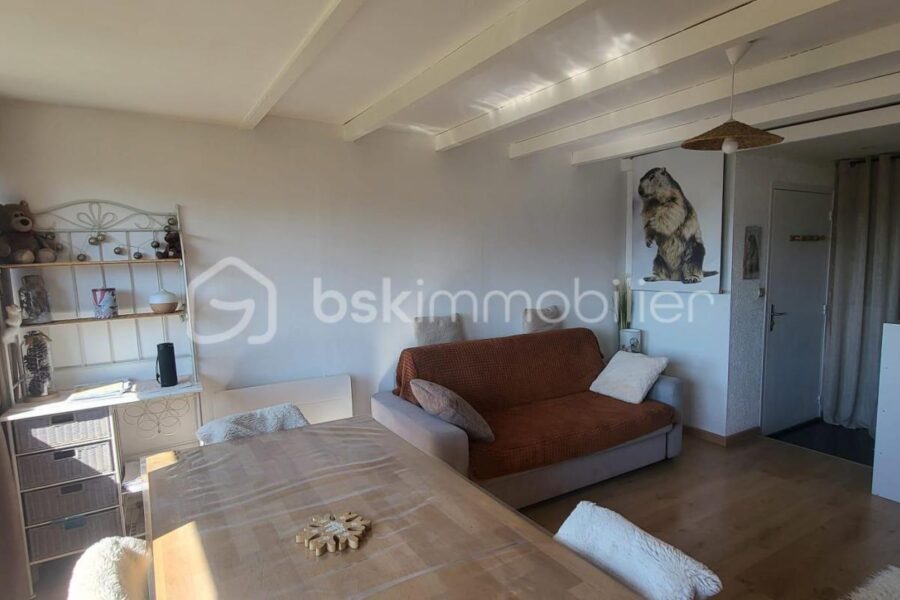 Appartement à vendre à Laye