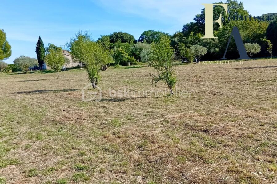 Terrain à vendre à Brissac
