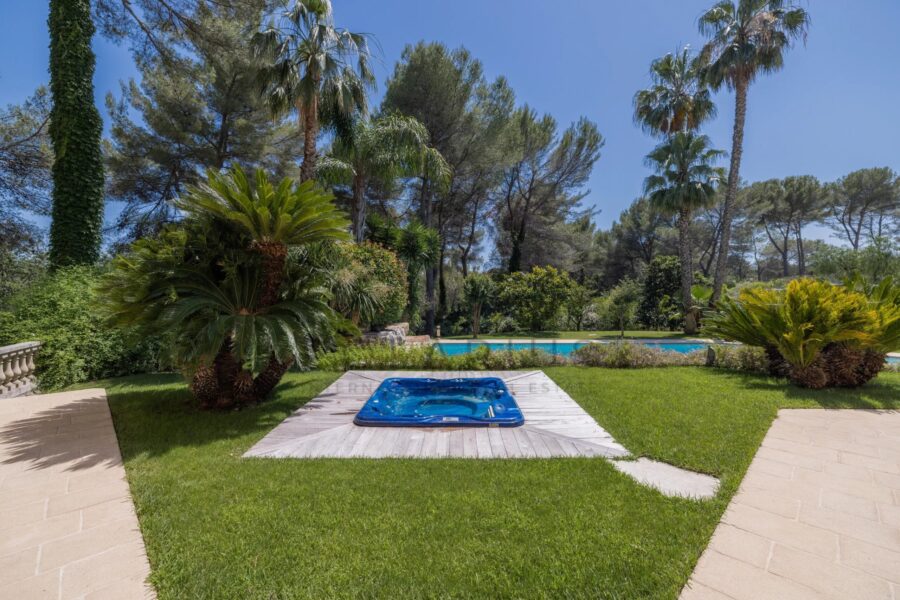 Maison à vendre à Mougins
