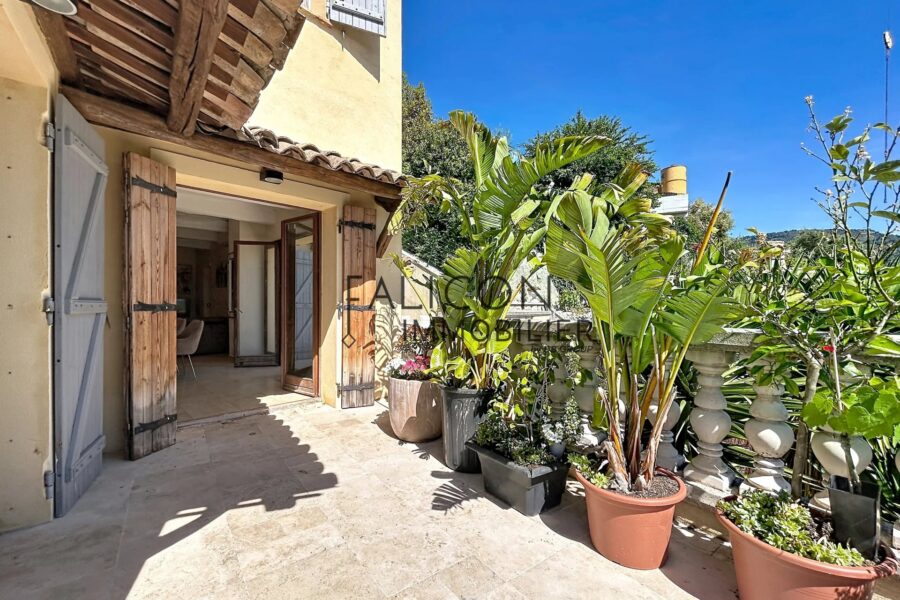 Maison à vendre à Falicon
