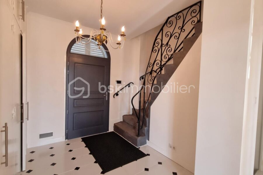 Maison à vendre à Saint remy en rollat