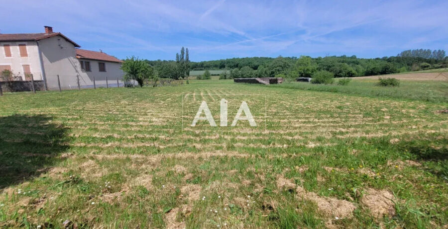 Terrain à vendre à Poursac