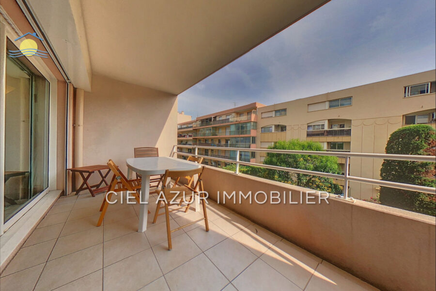 Appartement à louer à Juan-les-pins