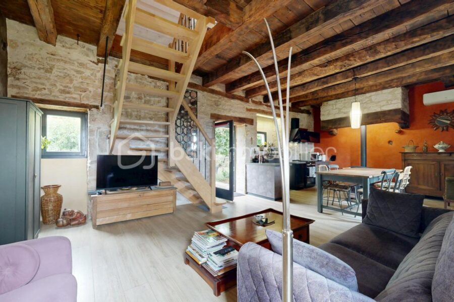 Maison à vendre à Ginouillac