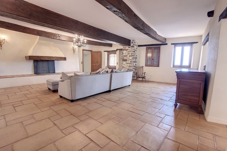 Maison à vendre à Montbolo